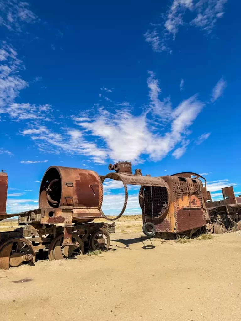 cemiterio de trens, salar de uyuni, bolivia